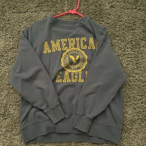 American Eagle navy blue sweatshirt